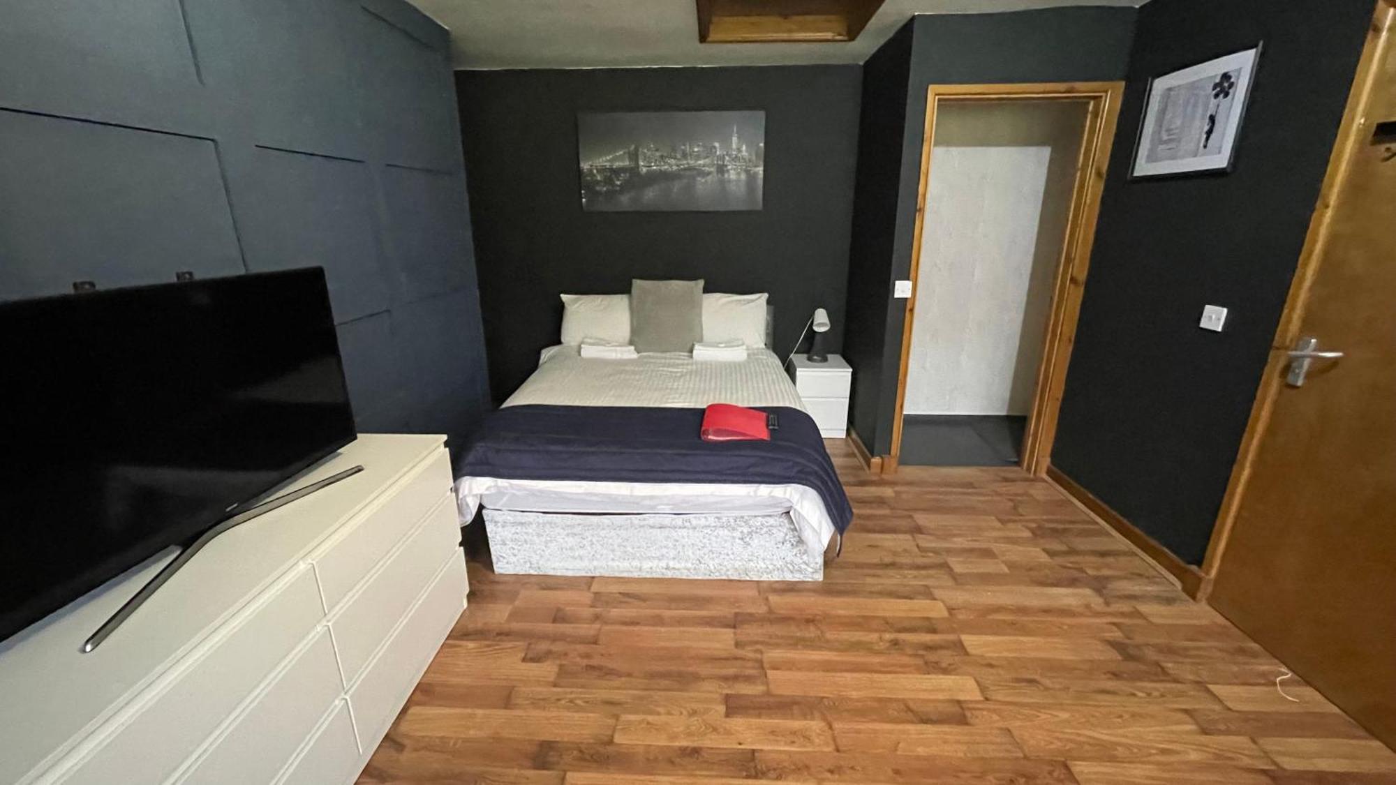 פורט טלבוט Bryn Bettws Lodge מראה חיצוני תמונה